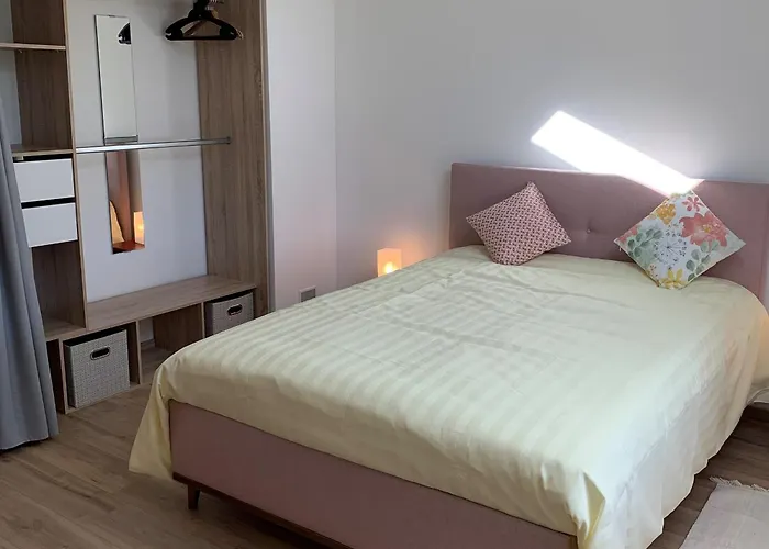 Holiday home Maison De Charme Renovee Proche Verdun, Ideal Randos, 3 Ch, Jardin, Terrasse, Cuisine Equipee - Fr-1-585-48 *