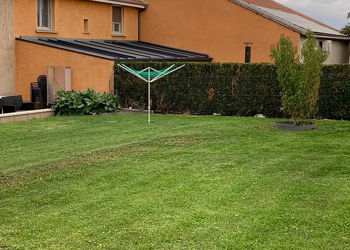 Holiday home Maison De Charme Renovee Proche Verdun, Ideal Randos, 3 Ch, Jardin, Terrasse, Cuisine Equipee - Fr-1-585-48